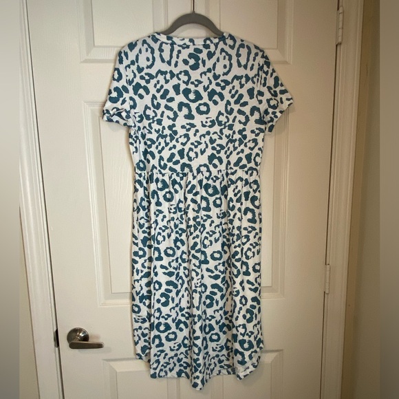 Shein Blue animal Print Dress - Picture 5 of 5